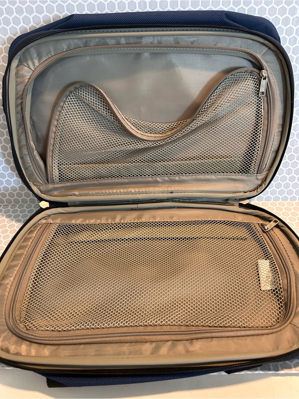 American Tourister Navy Blue Travel Carry-On Vintage Tote - Picture 5 of 7